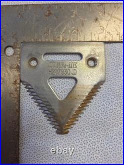 108 USED John Deere Dura-Lite Sickle Sections H207930 O. E. M 108 USED John Deere Dura-Lite Sickle Sections H207930 O. E. M