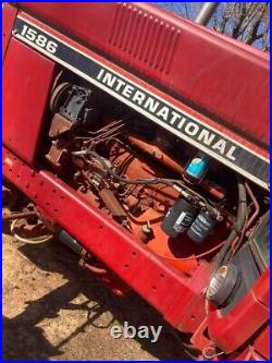 1586 international cab tractor