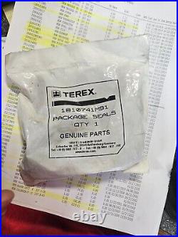 1810741m91 Terex package of seals