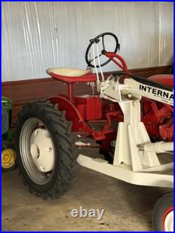 1947 International 1000 Loader IH club Vintage Tractor Rare Bucket Restored A++