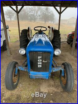 1964 Ford 2000 SERIES USED COMPACT TRACTOR- gas- agriculture- farming equipment