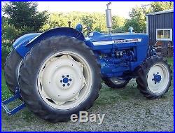 1968 M4000 Ford 4X4 Tractor
