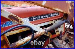 1970s International Harvester 454 Diesel Tractor Loader Front Loader