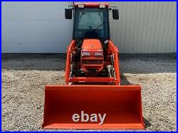 2006 KUBOTA B3030 TRACTOR With LOADER, CAB, 4X4, 540 PTO, PRE-EMISSIONS, 438 HOURS