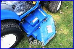 2006 NEW HOLLAND TZ25DA COMPACT TRACTOR With LOADER & BELLY MOWER. GOOD MACHINE