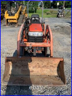 2007 Kubota BX2230 4x4 Hydro 22hp Compact Tractor with Loader & 60 Belly Mower