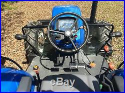 2009 New Holland Diesel Farm Tractor TD5050. 94Hp 4X4 with only 122.9 hours