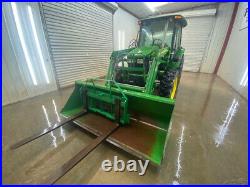2010 John Deere 5083e Cab Utility Tracto With A/c And Heat