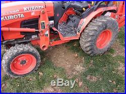 2012 KUBOTA B3200 Loader tractor withBackhoe Attachment
