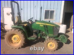 2014 John Deere 3033R Tractor