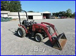 2015 Mahindra Max26xl Tractor & Loader! 4x4 Only 208 Hours