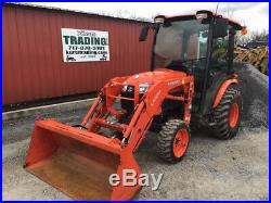 2016 Kubota B3350 4x4 Hydro Compact Tractor with Cab & Loader Only 700 Hours