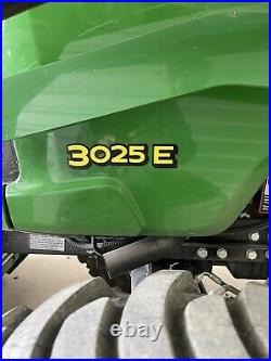 2017 John Deere 3025 E 4x4 Compact Tractor