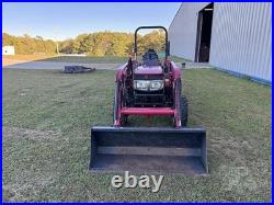 2017 Mahindra 1526 Tractor with Loader