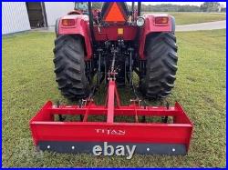 2017 Mahindra 6075 Tractor with Loader