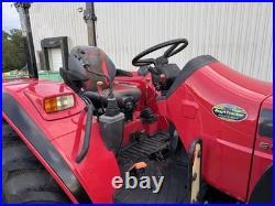 2017 Mahindra 6075 Tractor with Loader