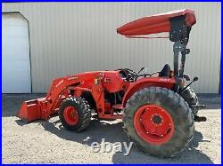 2018 KUBOTA MX5200 TRACTOR With LOADER, 834 HRS, HYDRO, 4WD, 54.7HP, AUX HYDRAULICS