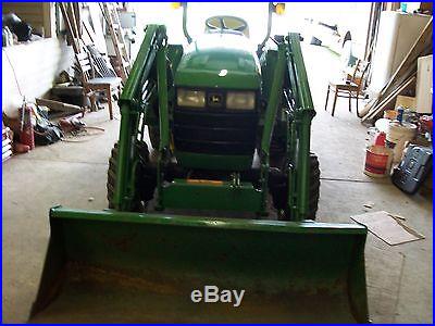 4200 john deere tractor with loader like new only 31.9 hr