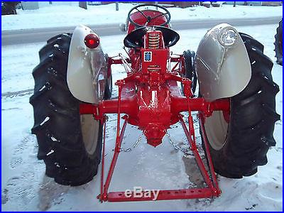 8N FORD TRACTOR W/ V8 FORD FUNK LOOK SUPER NICE