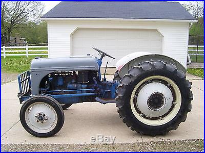8 N FORD TRACTOR
