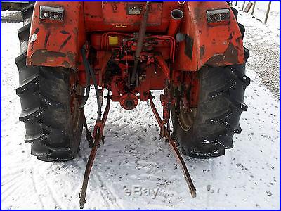 Belarus model 420 Tractor & Front Loader -4x4