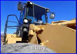 CAT 950G II 962G II 966G II 972G II 980G II Front Center Windshield Glass CAT 950G II 962G II 966G II 972G II 980G II Front Center Windshield Glass
