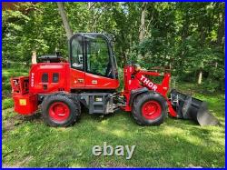 Diesel loader tractor, articulaing loader Kubota Engine, full cab, 25 HP