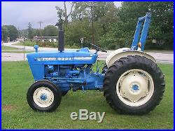Ford 3000 2 Wheel Drive Diesel P / S Tractor