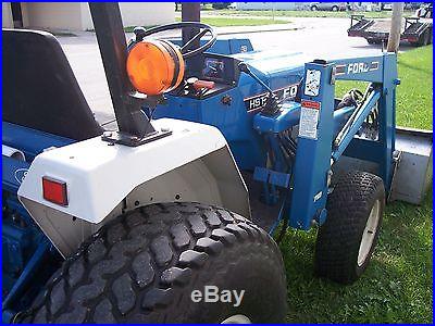 FORD COMPACT TRACTOR 1620 WITH LOADER 7108