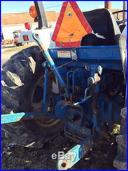 FORD NEW HOLLAND 2120 FOUR WHEEL DRIVE UTILITY TRACTOR