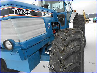 FORD TW-35 4X4 CAB AIR LOW HRS 90% TIRES WORK READY IN PA VERY NICE TRACTOR