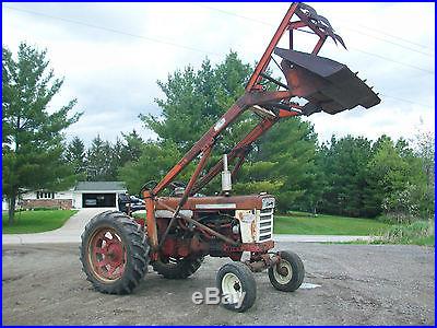 Farmall 560 Gas Antique Tractor NO RESERVE Loader Grapple Bucket International