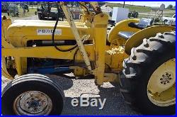 Ford 2000 tractor with loader