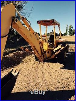 Ford 550 Backhoe Tractor