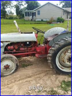 Ford 8N Farm Tractor 2WD Gasoline 4-Cyl Manual Transmission Ford 8N Farm Tractor 2WD Gasoline 4-Cyl Manual Transmission
