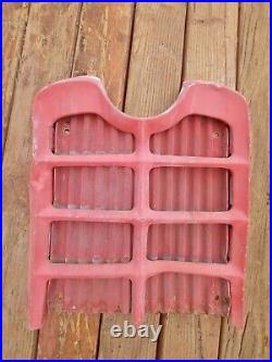 Ford Tractor 861 Grille
