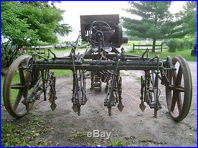 International Harvester Motor Cultivator Antique tractor Mccormick Deering IH
