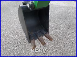 JOHN DEERE 1025R 4WD TRACTOR LOADER BACKHOE HYDRO 2016 With 41HRS MINT JOHN DEERE 1025R 4WD TRACTOR LOADER BACKHOE HYDRO 2016 With 41HRS MINT