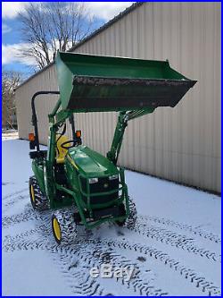 John Deere 1023E compact loader tractor