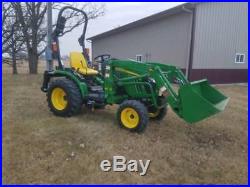 John Deere 2025R diesel 4X4 COMPACT TRACTOR with H 130 LOADER