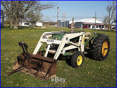 John Deere 2030 Tractor & Farmhand Front Hydraulic Loader