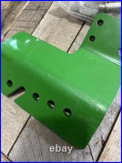 John Deere 2 Remote Quick Connect Axx11352