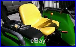 John Deere 3032E 4 WD Tractor with Front end Loader