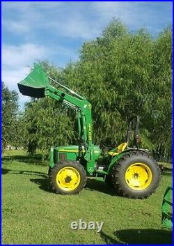 John Deere 5105 tractor