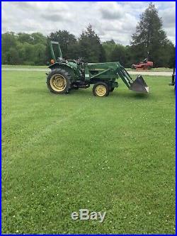 John Deere 850 2WD Tractor With Loader