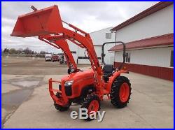 KUBOTA L3200 MFWD COMPACT TRACTOR WITH LOADER HYDRO TRANSMISSION 241 HOURS