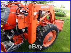 KUBOTA M6800 UTILITY SPECIAL COMPACT TRACTOR With LOADER. 895 HRS! 4X4. RUNS GREAT