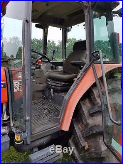 KUBOTA M9000 DTC 4WD TRACTOR with CAB A/C HEAT STEREO