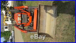 Kubota B6001 Compact Loader Tractor With Cutter