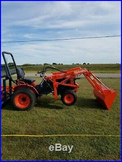 Kubota B7100HST tractor 4x4 with loader and mower Diesel 17 HP